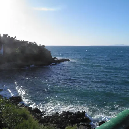 Punta Nera 4*