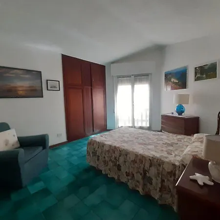 Hotel Punta Nera